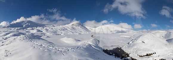 Winter up at Loch Skeen